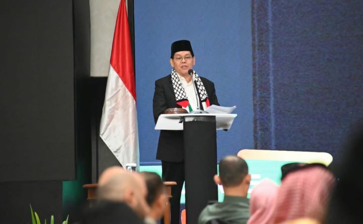 Sekretaris Jenderal MUI Buya Amirsyah Tambunan berharap, di bawah kepemimpinan Prabowo-Gibran sudah saatnya Indonesia menunjukkan sebagai negara yang merdeka dan berdaulat.