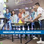 Parade Batik Nusantara Warnai HUT ke-12 Mercure Jakarta Simatupang