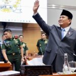 Capres terpilih Prabowo Subianto saat mengikuti rapat kerja di DPR RI. Foto IG Prabowo