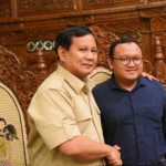 Jubir PKS, Muhammad Kholid saat bersama Prabowo Subianto. Foto: dok humas