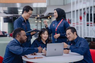 Konsumsi masyarakat akan layanan data masih terus meningkat didukung dengan kebutuhan layanan digital yang berkualitas. Foto: Telkom Indonesia