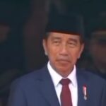 Presiden Joko Widodo saat memberikan amanat upacara dalam acara Hari Ulang Tahun (HUT) Tentara Nasional Indonesia (TNI) ke-79 di Lapangan Silang Monas, Jakarta Pusat, Sabtu (5/10/2024). Foto: Live streaming Instagram @puspentni