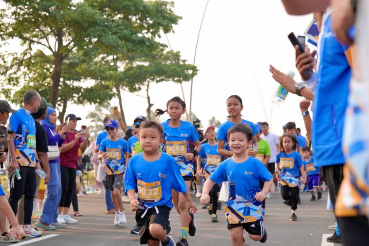 Momen Flaf OFF Pelari untuk kategori Kids Dash