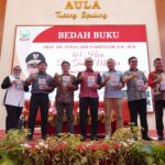 Bedah buku yang dihadiri Pj Gub Sulsel yang digelar di Kampus Unhas Makassar. Foto: dok humas