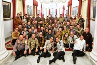 Presiden Joko Widodo menggelar jamuan santap siang bersama seluruh jajaran kabinet Indonesia Maju di Istana Negara, Jakarta, Jumat, 18 Oktober 2024. Foto: BPMI Setpres