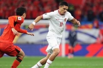 Timnas Indonesia kalah 1-2 dari China di Kualifikasi Piala Dunia 2026 Baca artikel CNN Indonesia "Hasil China vs Indonesia: Kuasai Laga, Garuda Kalah 1-2" selengkapnya di sini: https://www.cnnindonesia.com/olahraga/20241015203538-142-1155716/hasil-china-vs-indonesia-kuasai-laga-garuda-kalah-1-2. Foto: Instagram @timnasindonesia