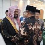 Imam dan khatib Masjid Nabawi Syaikh Ahmad bin Ali Al-Hudzaifi tengah mengunjungi Indonesia. Foto: kemenag