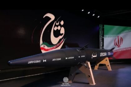 Iran meluncurkan rusal hipersonic Al Fatah ke wilayah Israel pada ! Oktober 2024. memicu eskalasi konflik yang kian memanas di kawasan Timur Tengah. Foto: X @thecradlemedia