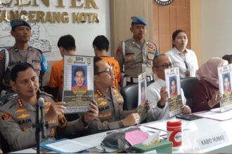 Polisi memperlihatkan wajah Yandi Supriyadi, DPO kasus pencabulan anak di panti asuhan di Kota Tangerang. Foto: Ist