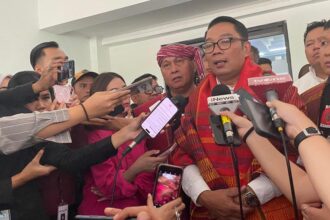 Cagub Ridwan Kamil saat menghadiri deklarasi dukungan Konunitas Batak Marbisuk. (foto dok pribadi)