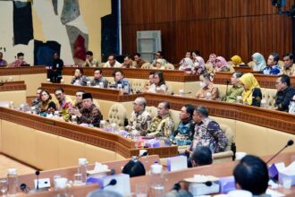 Menteri Agraria dan Tata Ruang/Kepala Badan Pertanahan Nasional (ATR/BPN), Nusron Wahid saat raker perdana di Komisi II DPR RI Senayan, Rabu (30/10/2024). Foto; dok ATR BPN