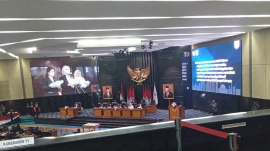 Suasana rapat pimpinan gabungan DPRD DKI Jakarta di Kebon Sirih, Jakarta Pusat.(Foto Sofian/ipol.id