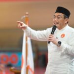 Calon Wakil Gubernur DKI Jakarta, Suswono, dalam satu kegiatan bersama warga masyarakat Jakarta, belum lama ini. Foto: Ist