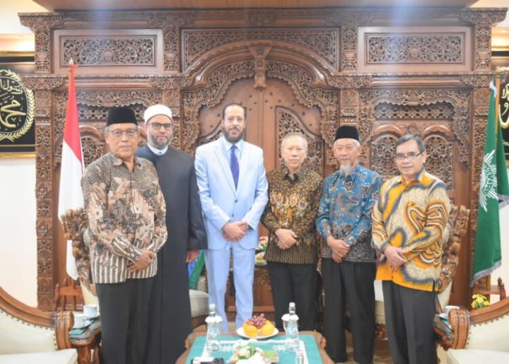 Duta Besar Libya HE Mr Zakarya MM El Maghrabi saat melakukan kunjungan penting ke Pimpinan Pusat Muhammadiyah. Foto: PP Muhammadiyah