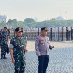 Panglima TNI Jenderal Agus Subiyanto dan Kapolri Jenderal Listyo Sigit Prabowo memimpin langsung apel gelar pasukan ini (foto: IST)