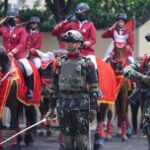 Polri menggelar gladi bersih apel gelar pasukan pengamanan pelantikan Presiden dan Wakil Presiden terpilih, Prabowo Subianto-Gibran Rakabuming Raka di Mako Brimob, Kelapa Dua, Depok, Jawa Barat (Jabar). Foto: Polri