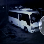 Seorang pembelot Korut mencuri bus untuk kembali ke Pyongyang. Foto: Tangkapan layar CCTV