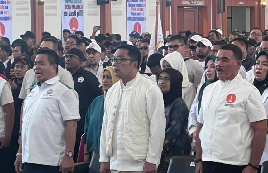 Ketua Dewan Pertimbangan DPW Nasdem DKI Jakarta, Ongen Sangaji (kanan) bersama Ridwan Kamil. Foto Ist