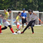 Foto: Aksi Anindhita El Hebsyi, penggawa UPTD Sdn Mampang 1, saat mengolah bola di lapangan hijau dalam gelaran MilkLife Soccer Challenge – Jakarta Seri 2 2024 yang berlangsung di Kingkong Soccer Arena dan Stadion Atang Sutresna Kopassus, Cijantung, Jakarta Timur pada 6-10 November 2024.