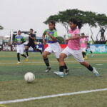 Pertandingan pamungkas sektor KU 10 MilkLife Soccer Challenge - Jakarta Seri 2 2024 yang mempertemukan SD Cinta Kasih Tzu Chi melawan SDN Cipedak 01 yang berlangsung di Kingkong Soccer Arena, Jakarta Timur pada Minggu (10/11).