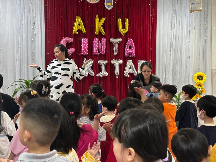 Program Aku Cinta Alkitab TKK 7 PENABUR Jakarta kembali menggelar program rutin PKBN2K yang diselenggarakansetiap tahun yaitu “Aku Cinta Alkitab”. Foto/humas penabur