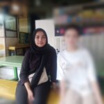 Ibu korban, Septiani, 38, dan anak perempuannya berinisial JS, 16, korban perundungan dan dugaan pengeroyokan di Jakarta Selatan, Kamis (14/11/2024). Foto: Ist