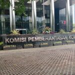 Halaman depan Gedung Merah Putih KPK yang berlokasi di Kuningan, Jakarta Selatan. Foto: Yudha Krastawan/ipol.id