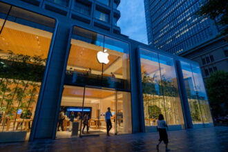 Apple janji investasi di Indonesia. Foto: Istock, @winhorse