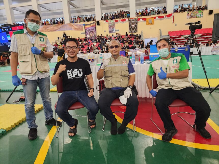 Peserta kejuaraan pencak silat Banten Nasional Open Cup 2024 terlindungi oleh program BPJS Ketenagakerjaan. Hal itu ditandai oleh penyerahan kartu simbolis BPJS Ketenagakerjaan di lokasi kejuaraan tersebut Kota Serang, Banten.