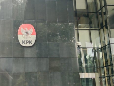 Logo Komisi Pemberantasan Korupsi (KPK) yang terpajang di Lobi Gedung Merah Putih, Kuningan, Jaksel. Foto: Yudha Krastawan/ipol.id