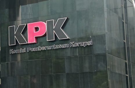 Logo Komisi Pemberantasan Korupsi (KPK) yang terdapat di Gedung Merah Putih, Kuningan, Jaksel. Foto: Yudha Krastawan/ipol.id