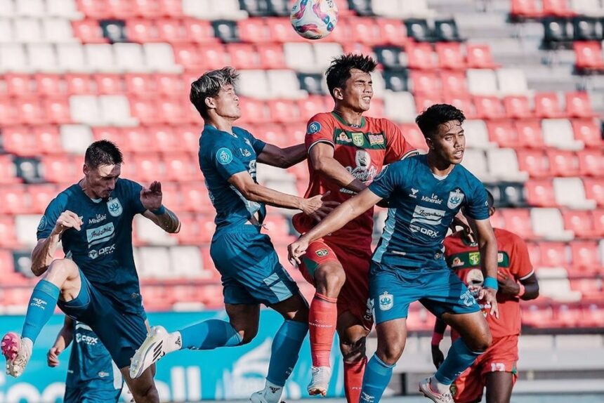 PSIS Semarang vs Persebaya. Foto: LIB