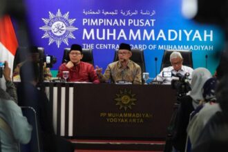 Ketua Umum PP Muhammadiyah Haedar Nashir saat konferensi pers