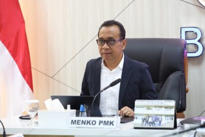 Menko PMK), Pratikno