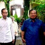 Presiden Prabowo Subianto mengadakan pertemuan dengan Presiden ke-7 RI, Joko Widodo (Jokowi) didampingi Ibu Iriana Jokowi, pada Minggu malam, 3 November 2024. Foto: BPMI Setpres