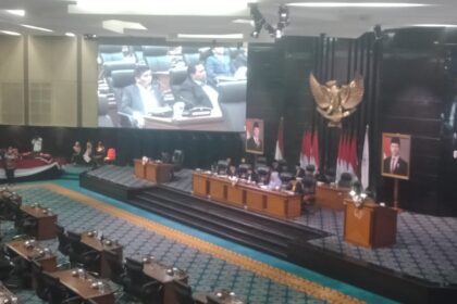 Sekda Pemprov DKI Jakarta, Joko Setyono hadir dalam sidang paripurna DPRD DKI. Foto: sofian/ipol.id
