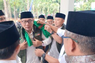 Calon Gubernur DKI Jakarta, Ridwan Kamil saat menghadiri kegiatan pengajian di pondok pesantren di kawasan Cipayung, Jakarta Timur, belum lama ini. Foto: Dok/Joesvicar Iqbal/ipol.id