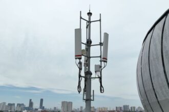 PT JIP akan memasang Micro Cell Pole (MCP) atau menara telekomunikasi pada sejumlah aset dinas pendidikan untuk mengatasi blank spot. Foto: JIP