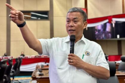Ketua harian tim pemenangan cagub Pram-Rano, Prasetio Edi Marsudi. (Foto dok sekwan DPRD