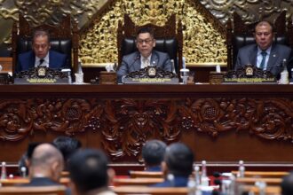 Suasana Rapat Paripurna DPR dipimpin oleh Wakil Ketua DPR RI Adies Kadir di Kompleks Parlemen, Senayan, Jakarta. Foto: