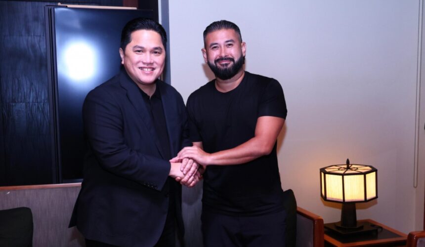 Ketua Umum PSSI, Erick Thohir bertemu dengan Putra Mahkota Johor, Mayor Jenderal Tunku Ismail Idris Ibni Sultan Ibrahim di Jakarta pada Rabu (13/11/2024). Foto: PSSI