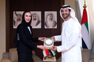 Menpar Widiyanti melakukan pertemuan bilateral dengan Minister of Economy UAE, Abdulla Bin Touq Al Marri.