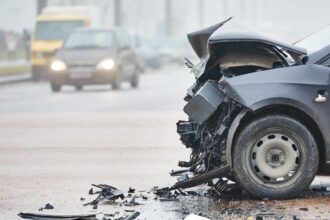 Ilustrasi kecelakaan mobil. Foto: istock photo