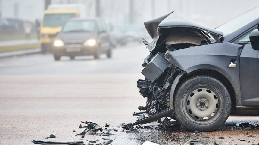 Ilustrasi kecelakaan mobil. Foto: istock photo