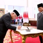 Presiden Prabowo Subianto secara resmi melantik Basuki Hadimuljono sebagai Kepala Otorita Ibu Kota Nusantara (OIKN), Selasa (05/11/2024), di Istana Negara, Jakarta. Foto: BPMI Setpres