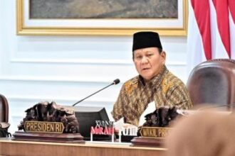 Presiden Prabowo Subianto meneken tujuh perpres tentang kementerian koordinator Kabinet Merah Putih, berikut daftar kementerian di bawahnya. (Foto: BPMI Setpres)