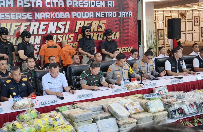 Polda metro Jaya membongkar sabu jaringan Afghanistan-Jakarta. Foto: TBN