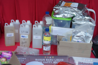 Barang bukti pengungkapan lab narkoba di Bandung. Foto: Humas Polri