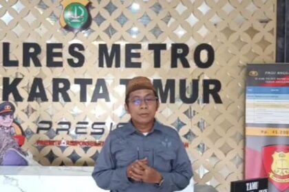 Koordinator Divisi Penanganan Pelanggaran dan Data Informasi Bawaslu Jakarta Timur, Ahmad Syarifudin Fajar di Mapolres Metro Jakarta Timur, Selasa (3/12/2024). Foto: Ist