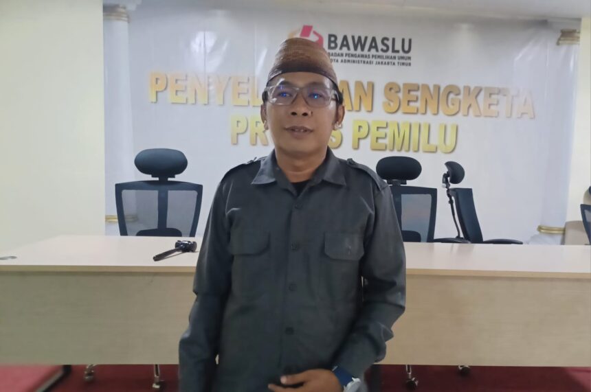 Koordinator Divisi Penanganan Pelanggaran dan Data Informasi Bawaslu Jakarta Timur, Ahmad Syarifudin Fajar. Foto: Joesvicar Iqbal/ipol.id